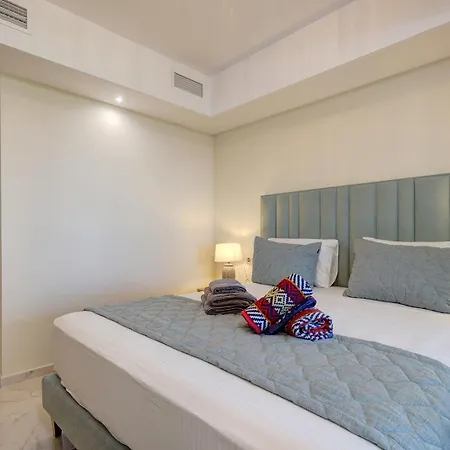 Appartement Amazing Frontline With Sea And Mountain Views